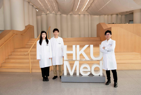 In a study led by Dr Francisco Lai Tsz-tsun, Assistant Professor in the Department of Pharmacology and Pharmacy and the Department of Family Medicine and Primary Care, School of Clinical Medicine, HKUMed (right), the findings revealed that the use of certain sedative-hypnotic medications was moderately associated with an increased risk of bone fractures, estimating at 30 to 40%.